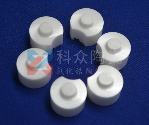 怎樣選擇高質(zhì)量的氧化鋯陶瓷球？